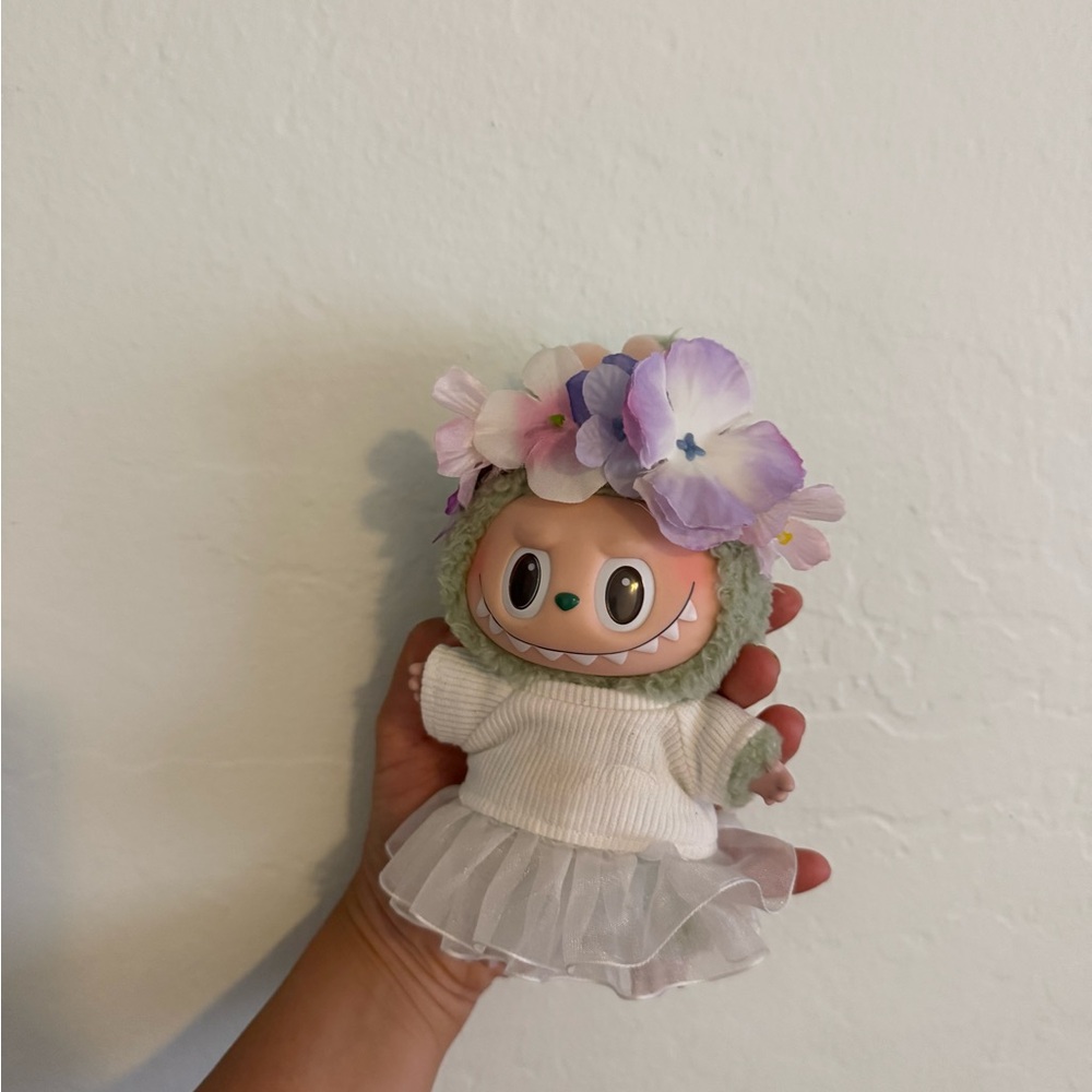 Labubu - Flower Crown!! - Picture 2 of 6
